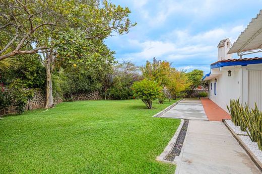 Hacienda Beebe, photograph 12