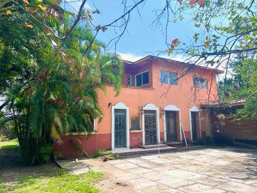 Mansion Lakefront Ajijic, photograph 11
