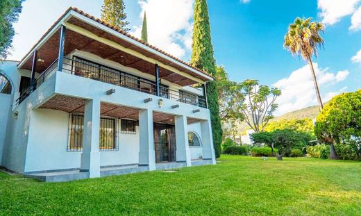 Casa Blanca 18 in Chapala Haciendas