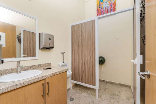 Business and Residential, photograph 5