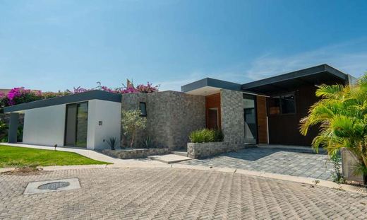 Cielo Vista Luxury Home in Cielo Vista