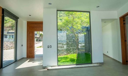 Cielo Vista Luxury Home, photograph 7