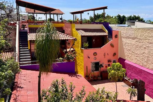 San Jose Triplex in San Antonio Tlay.