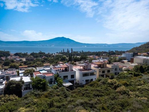 Los Arrayanes Vista-Lago in San Juan Cosala