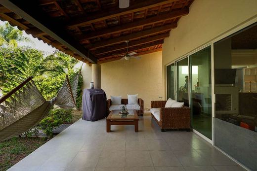 Casa Confort "La Reserva East", photograph 8
