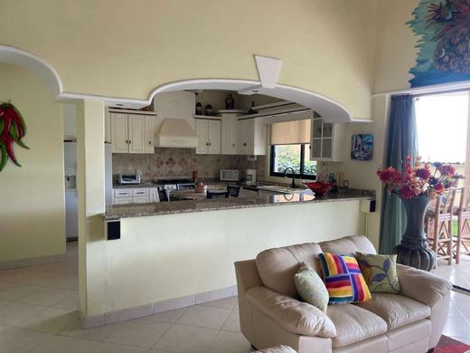 Brisas Vistas, photograph 6