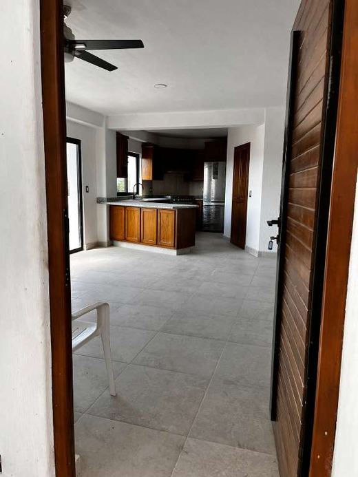 Depa Puerta Nueva, photograph 8