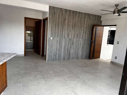 Depa Puerta Nueva, photograph 12