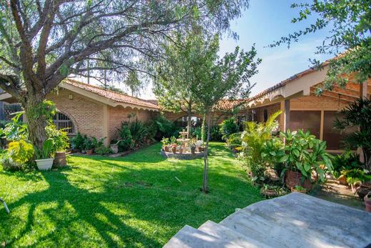 Casa Los Encinos in Vista del Lago
