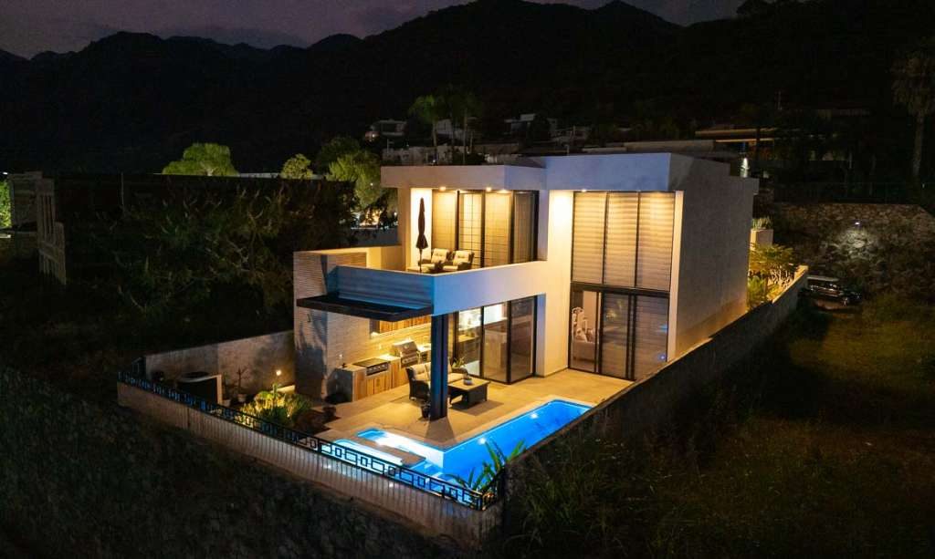 Modern Serenity with Views in Chula Vista Norte