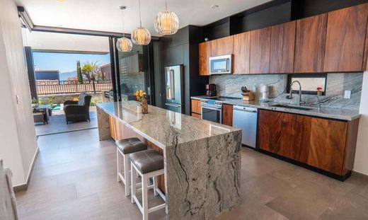 Modern Serenity with Views, photograph 10