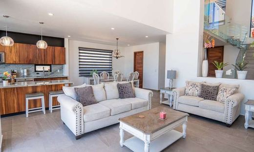 Modern Serenity with Views, photograph 7
