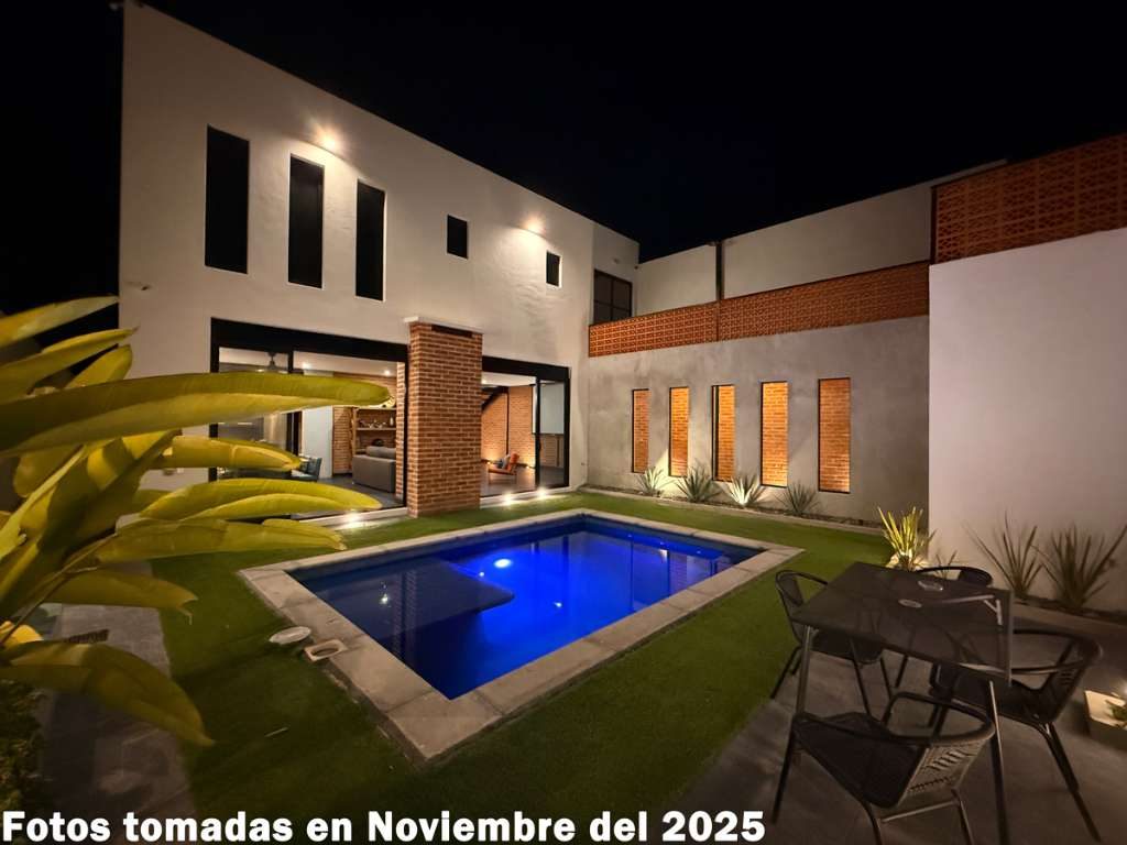 Riberas Contemporary in Riberas Del Pilar