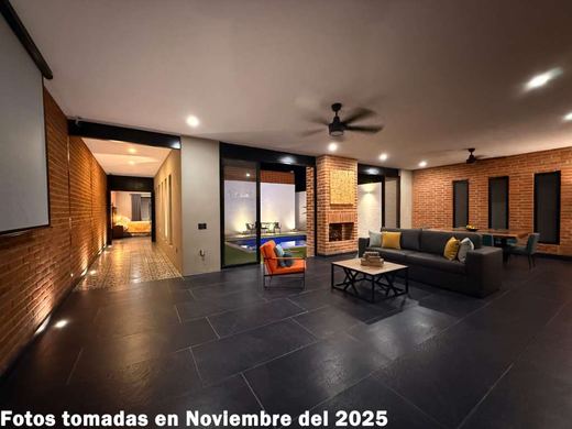 Riberas Contemporary, photograph 4