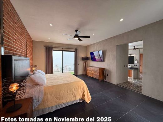 Riberas Contemporary, photograph 9