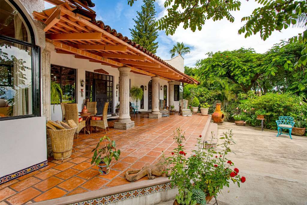 Harris Estate in Ajijic