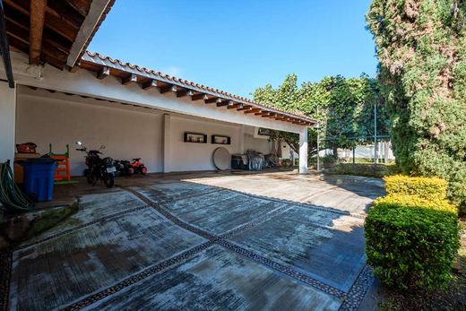 Casa Zaragoza, photograph 10