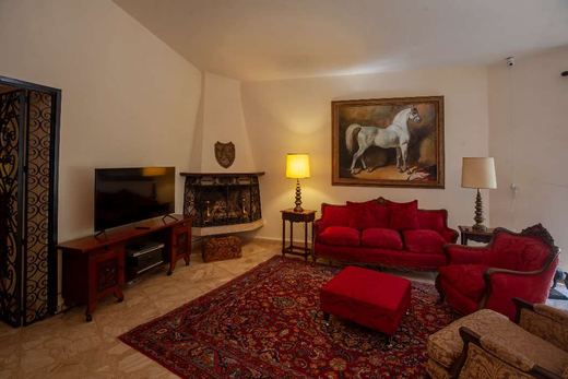 Hacienda Chula Vista, photograph 5