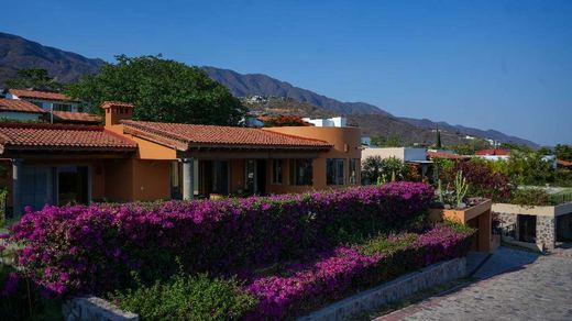 Casa Maher, photograph 2