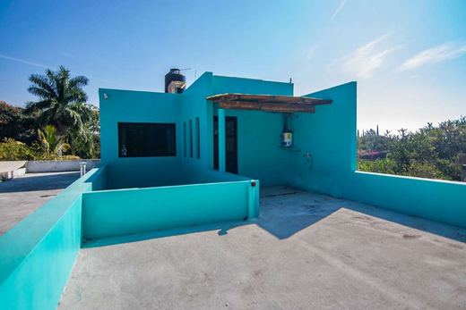 Casa Lola, photograph 12