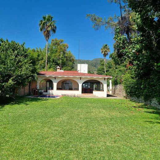 Casa Esmeralda, photograph 11