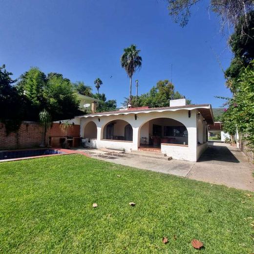 Casa Esmeralda, photograph 8