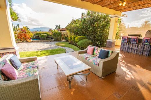 Villa Olivos, photograph 3
