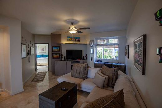 Vistas Supreme, photograph 9