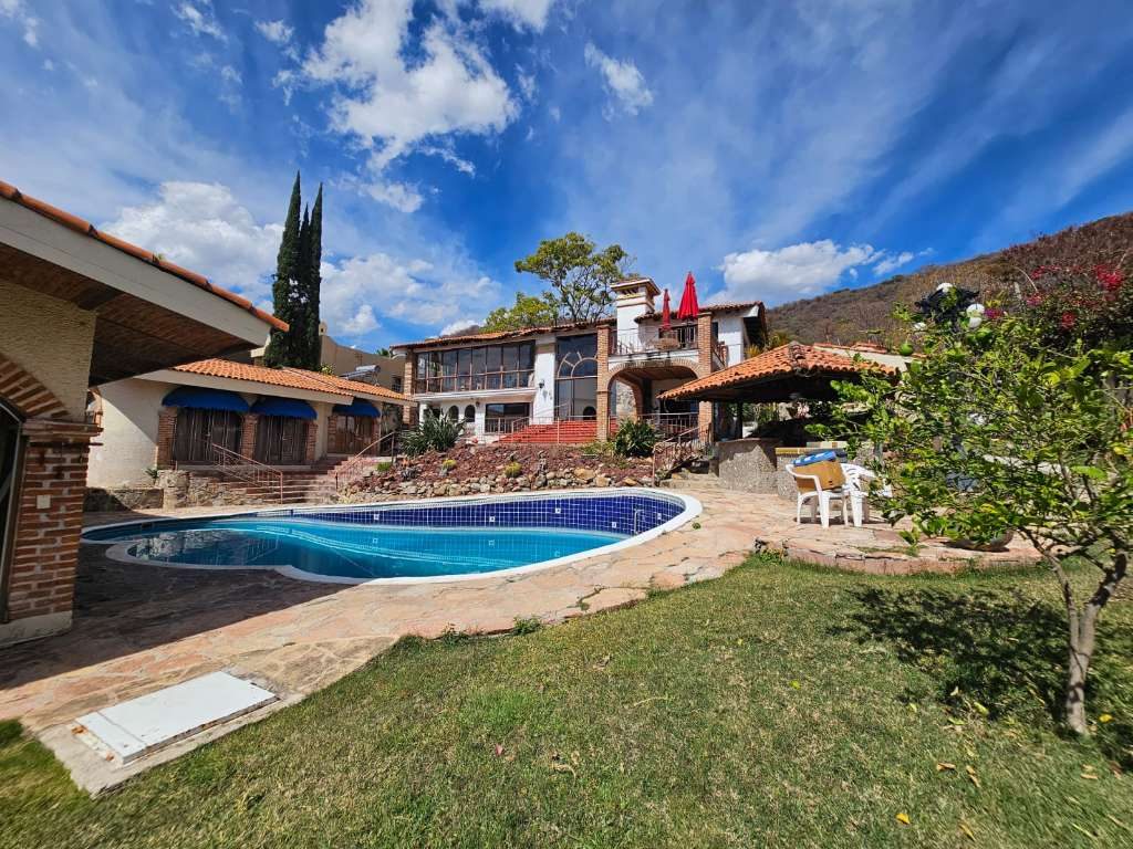 San Nicolás Villa & Casitas in Vista del Lago