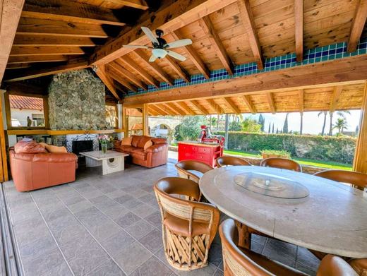 Resort Style Family Estate, photograph 10