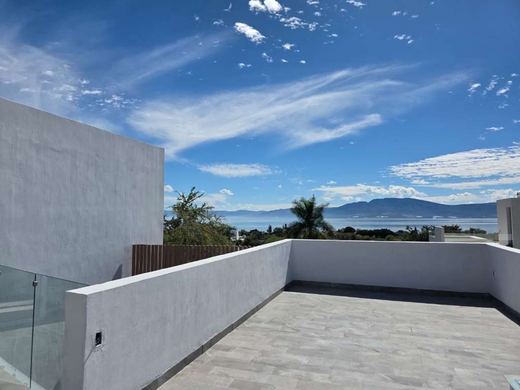 Lúmina, photograph 2