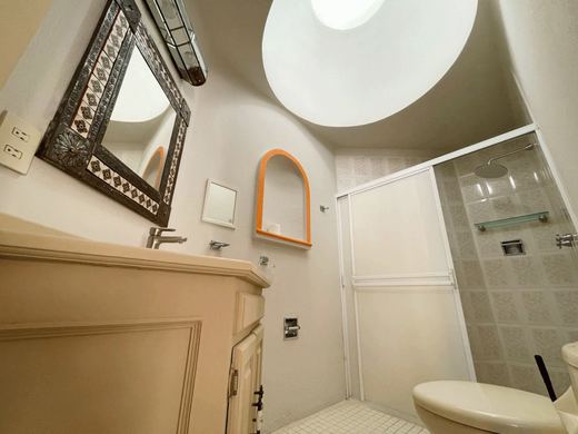 Casa Osuna, photograph 12
