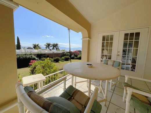 Casa Osuna, photograph 4