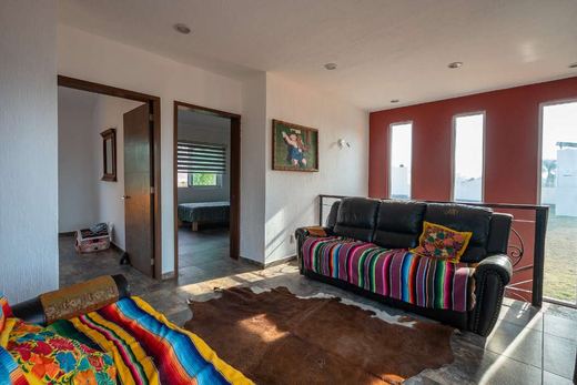 Bright modern home in Cajititlán, photograph 10