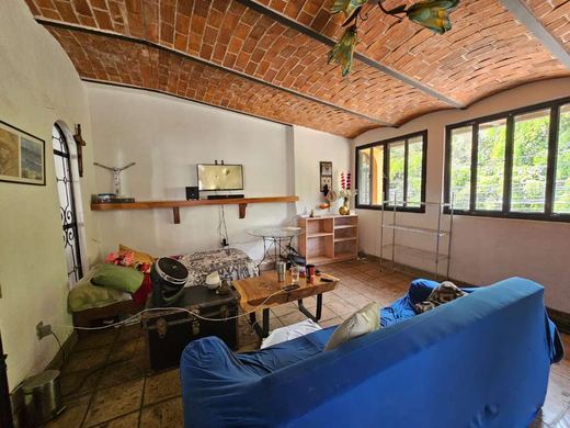 Casa Grey, photograph 10