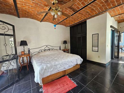 Casa Grey, photograph 6