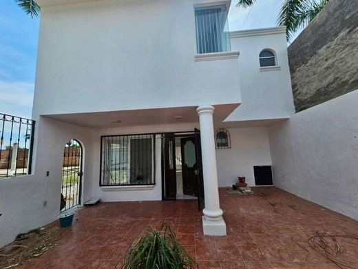 Casa SAN Luis, photograph 2