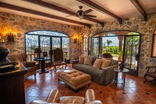 Tuscan Lakeview Villa, photograph 6