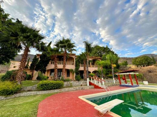 Villa Esmeralda, photograph 3