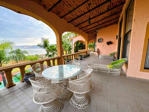 Villa Esmeralda, photograph 7