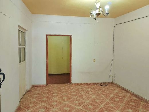 Ixtlahuacán Fixer upper, photograph 2