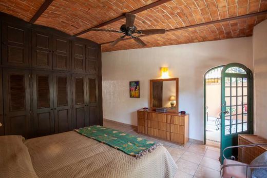 La Floresta Oasis, photograph 12