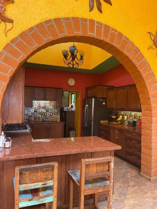 Casa Chroma, photograph 5