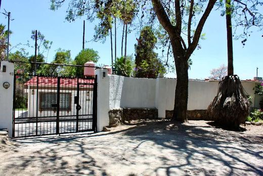 The Bryan James House, photograph 6