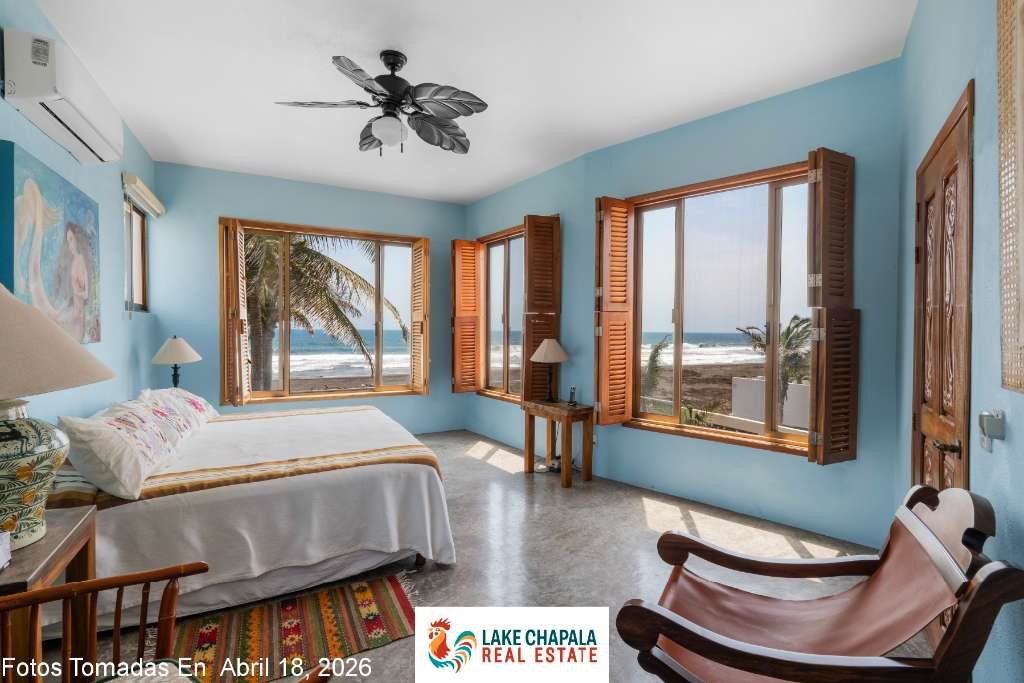 Villa Vista DEL MAR - Beachfront in Cuyutlan