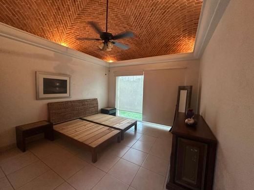 Casa Lopez, photograph 8