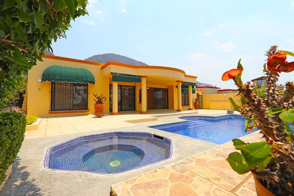 Upper Ajijic Lake View Villa in Ajijic (Upper)