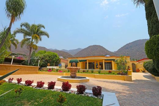 Upper Ajijic Lake View Villa, photograph 2