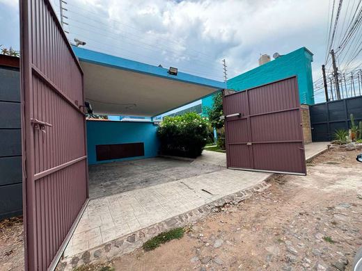 Casa Mercy, photograph 2