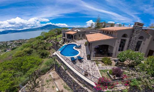 Lakeview Splendor in San Juan Cosala